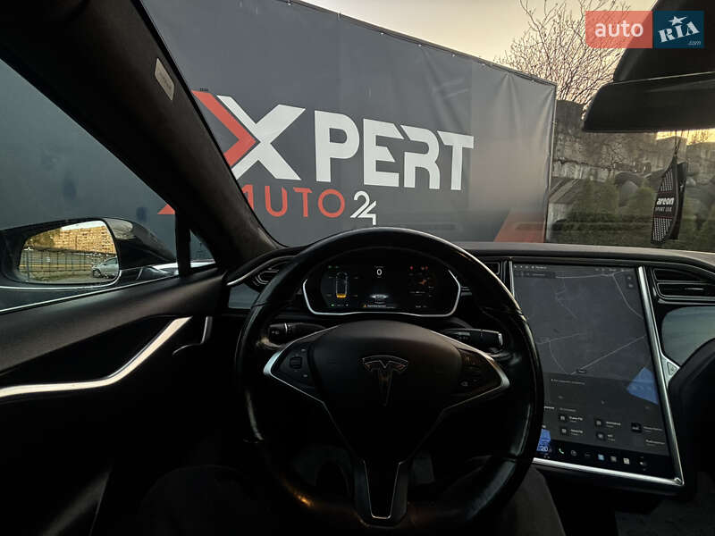 Лифтбек Tesla Model S 2015 в Львове фото 21 Лифтбек Tesla Model S 2015 в Львове