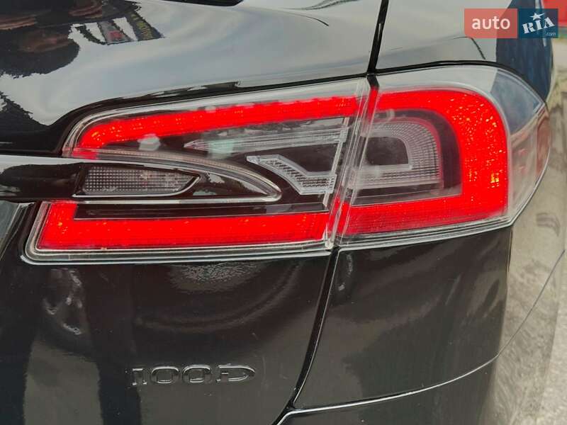 Ліфтбек Tesla Model S 2019 в Києві фото 28 Ліфтбек Tesla Model S 2019 в Києві