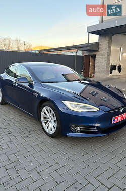 Ліфтбек Tesla Model S 2018 в Рівному