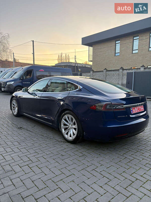 Ліфтбек Tesla Model S 2018 в Рівному фото 7 Ліфтбек Tesla Model S 2018 в Рівному