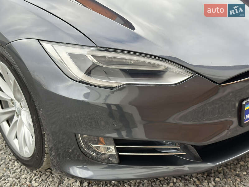 Ліфтбек Tesla Model S 2016 в Ужгороді фото 30 Ліфтбек Tesla Model S 2016 в Ужгороді