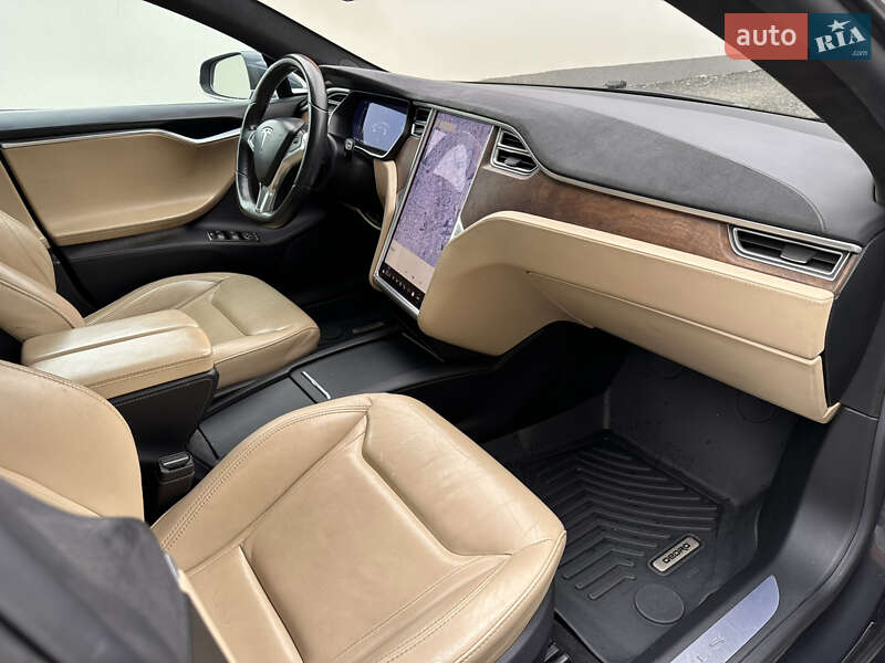 Ліфтбек Tesla Model S 2016 в Ужгороді фото 48 Ліфтбек Tesla Model S 2016 в Ужгороді