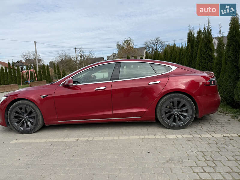 Tesla Model S 2018
