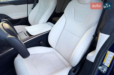 Лифтбек Tesla Model S 2021 в Львове