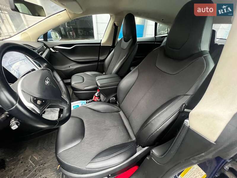 Лифтбек Tesla Model S 2015 в Днепре фото 4 Лифтбек Tesla Model S 2015 в Днепре