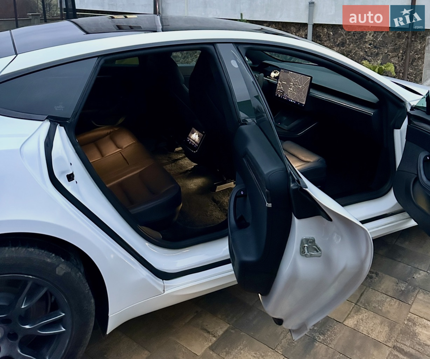 2021 Tesla Model S - мініатюра 18