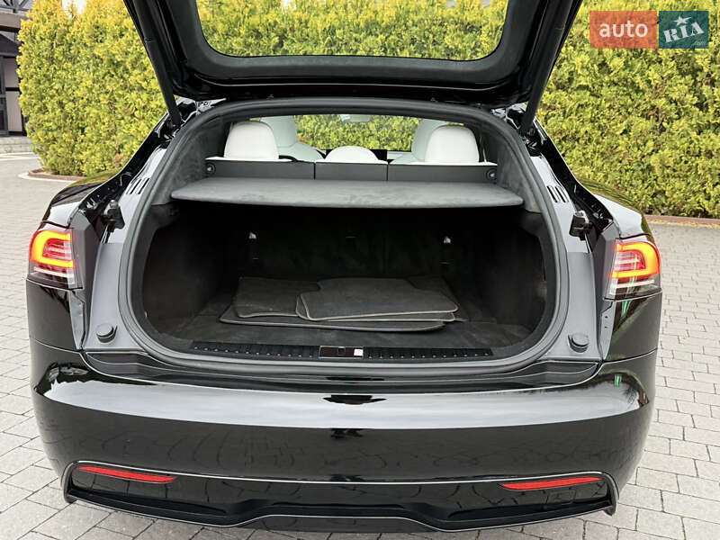 Ліфтбек Tesla Model S 2023 в Стрию фото 42 Ліфтбек Tesla Model S 2023 в Стрию