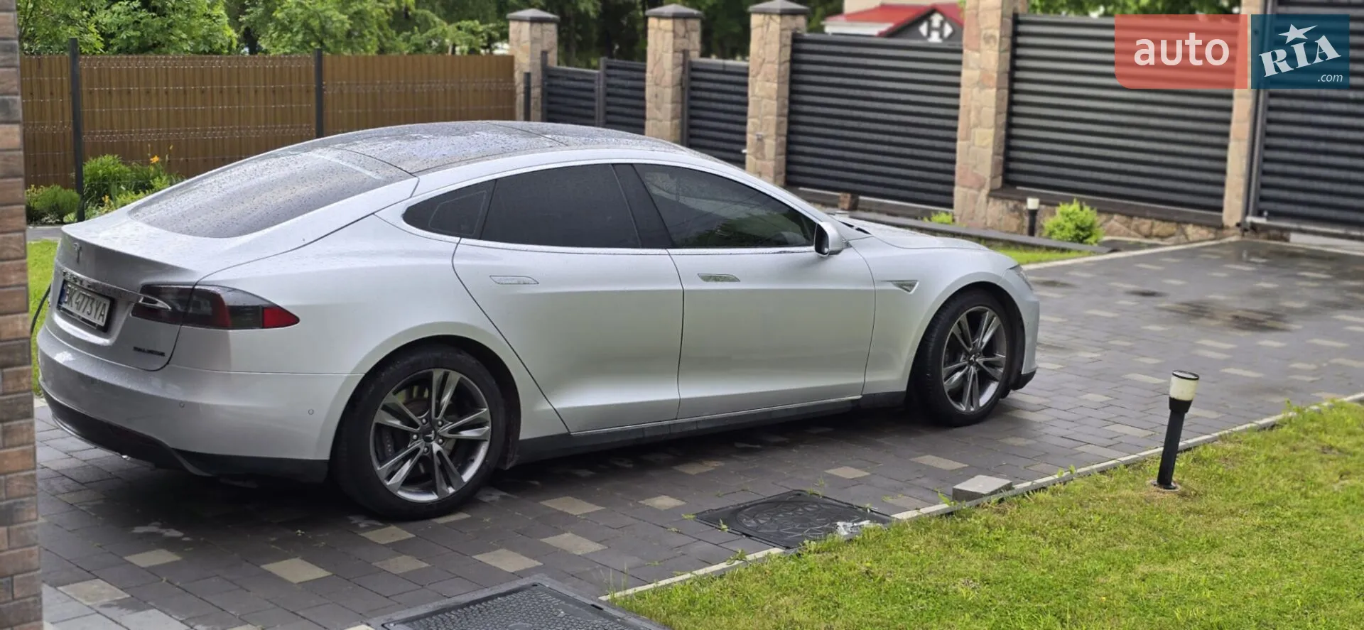 2015 Tesla Model S - мініатюра 23