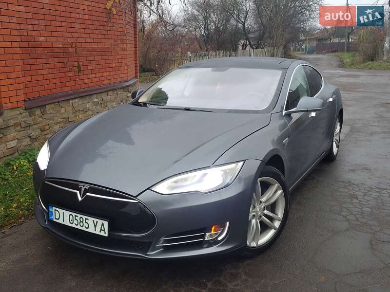 Ліфтбек Tesla Model S 2014 в Шептицькому фото 2 Ліфтбек Tesla Model S 2014 в Шептицькому
