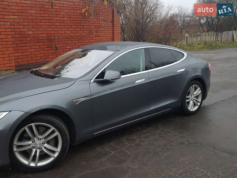 Ліфтбек Tesla Model S 2014 в Шептицькому фото 4 Ліфтбек Tesla Model S 2014 в Шептицькому