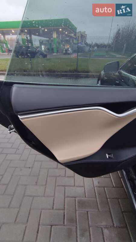 Лифтбек Tesla Model S 2014 в Житомире фото 10 Лифтбек Tesla Model S 2014 в Житомире