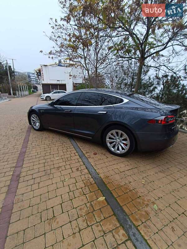 Ліфтбек Tesla Model S 2014 в Одесі фото 10 Ліфтбек Tesla Model S 2014 в Одесі