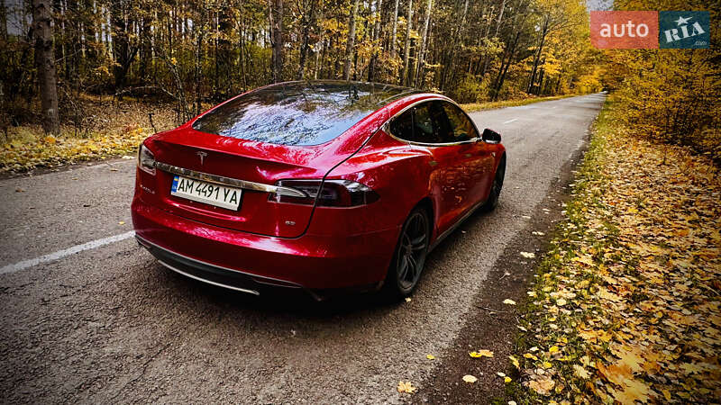 Ліфтбек Tesla Model S 2014 в Брусилові фото 2 Ліфтбек Tesla Model S 2014 в Брусилові