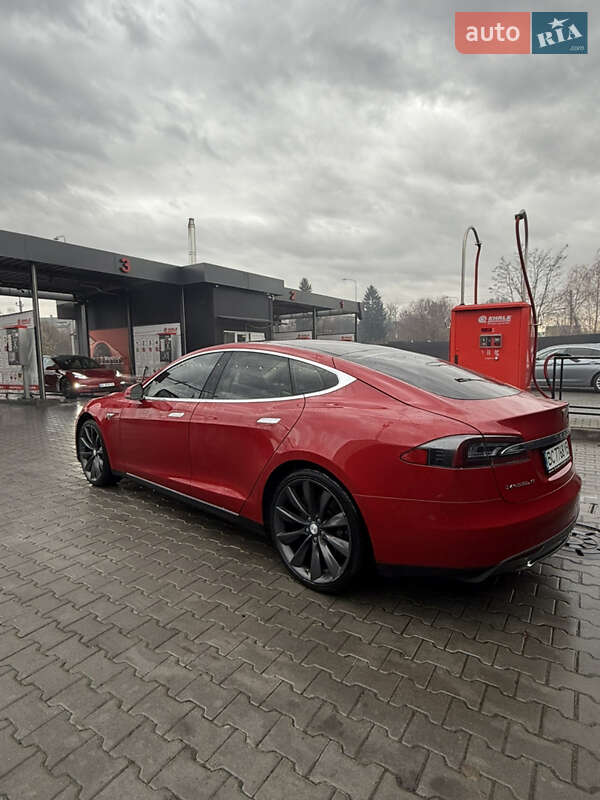 Ліфтбек Tesla Model S 2013 в Львові фото 4 Ліфтбек Tesla Model S 2013 в Львові