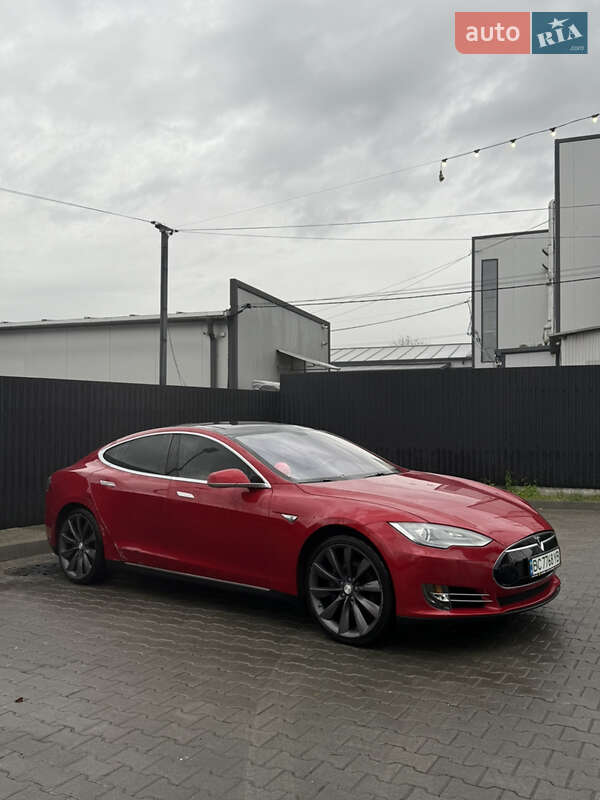 Ліфтбек Tesla Model S 2013 в Львові фото 13 Ліфтбек Tesla Model S 2013 в Львові