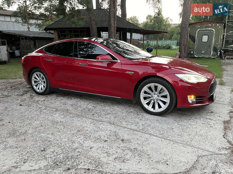 Ліфтбек Tesla Model S 2013 в Чернігові фото 4 Ліфтбек Tesla Model S 2013 в Чернігові
