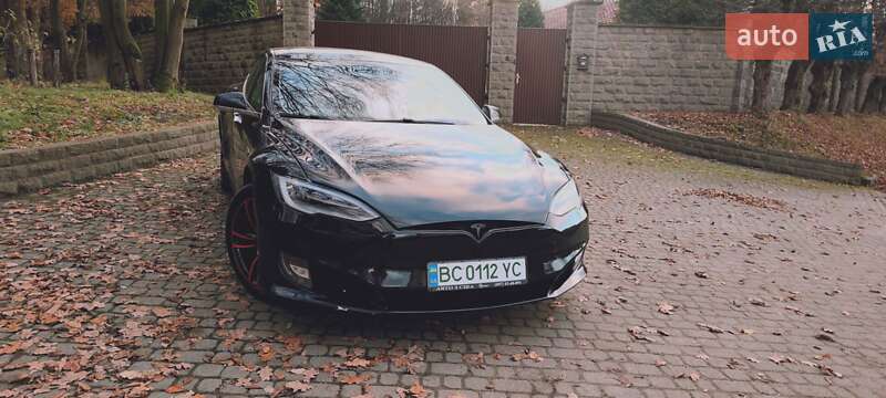 Ліфтбек Tesla Model S 2015 в Львові фото 4 Ліфтбек Tesla Model S 2015 в Львові