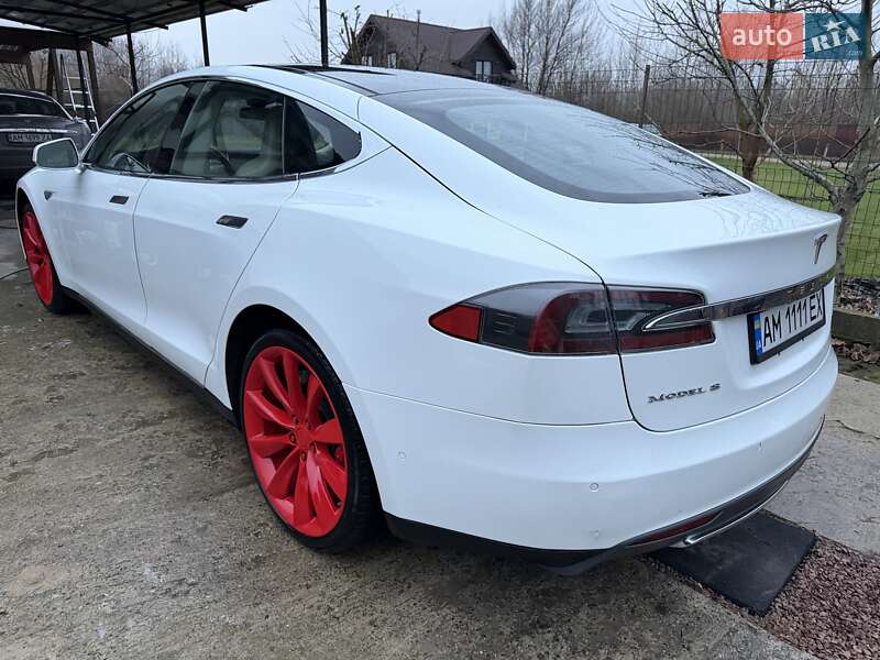 Ліфтбек Tesla Model S 2015 в Житомирі фото 6 Ліфтбек Tesla Model S 2015 в Житомирі