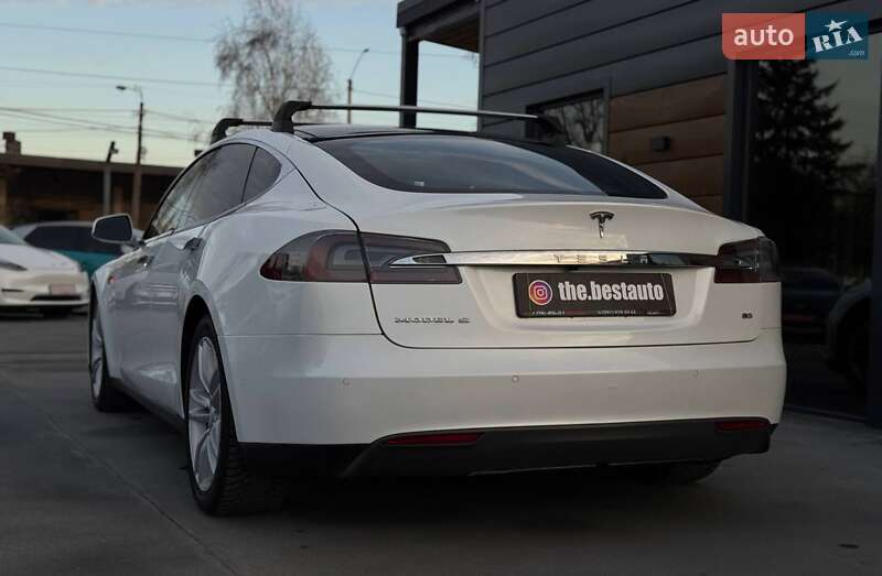 Ліфтбек Tesla Model S 2015 в Рівному фото 18 Ліфтбек Tesla Model S 2015 в Рівному