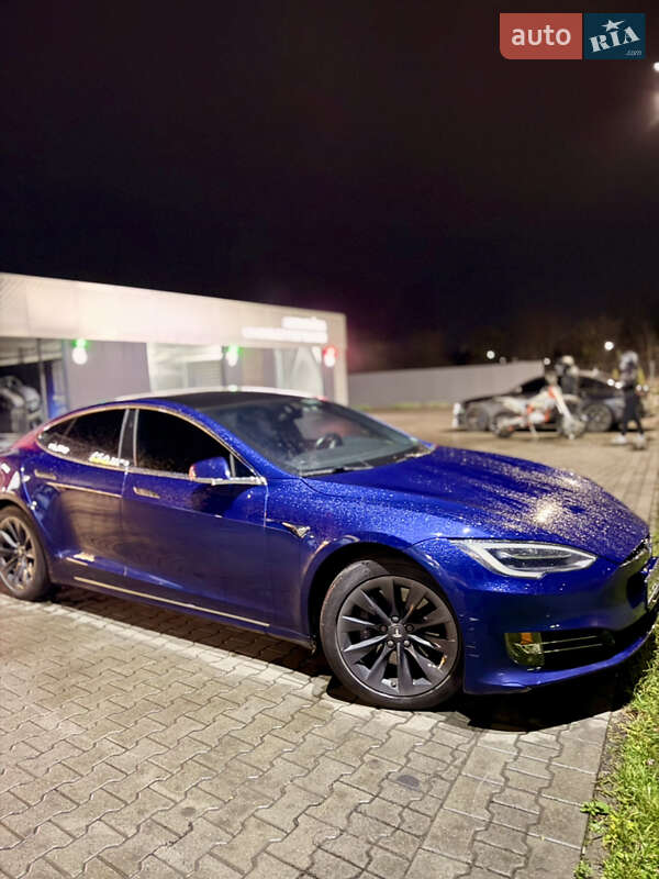 Лифтбек Tesla Model S 2018 в Шептицькому фото 2 Лифтбек Tesla Model S 2018 в Шептицькому