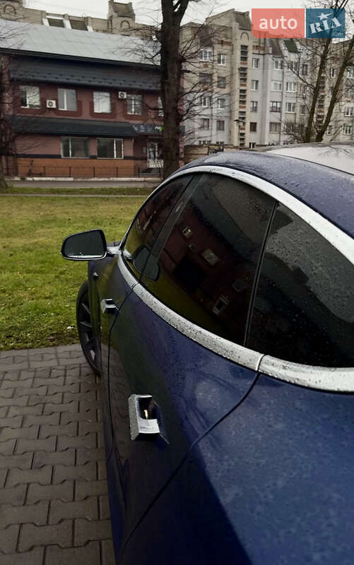 Лифтбек Tesla Model S 2018 в Шептицькому фото 7 Лифтбек Tesla Model S 2018 в Шептицькому