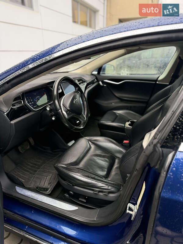 Лифтбек Tesla Model S 2015 в Радехове фото 12 Лифтбек Tesla Model S 2015 в Радехове