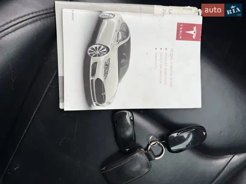 Лифтбек Tesla Model S 2015 в Радехове документ 2 фото Лифтбек Tesla Model S 2015 в Радехове документ