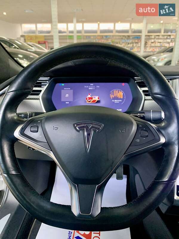 Лифтбек Tesla Model S 2017 в Тернополе