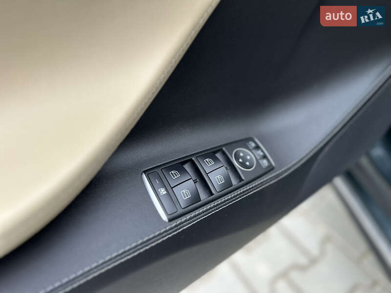 Лифтбек Tesla Model S 2014 в Львове фото 13 Лифтбек Tesla Model S 2014 в Львове