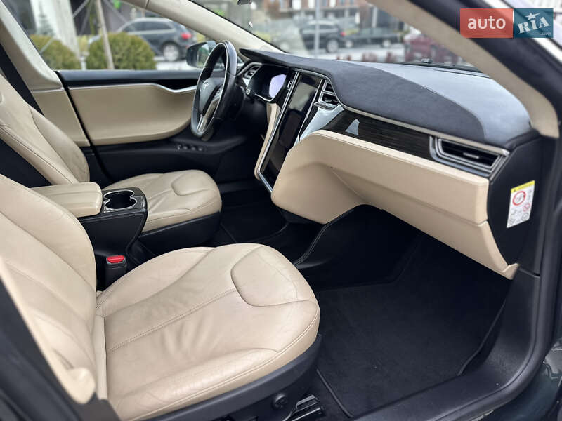 Лифтбек Tesla Model S 2014 в Львове фото 21 Лифтбек Tesla Model S 2014 в Львове