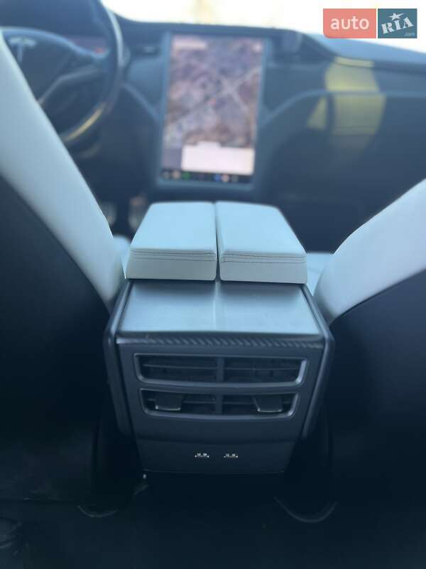 Лифтбек Tesla Model S 2018 в Ровно фото 26 Лифтбек Tesla Model S 2018 в Ровно