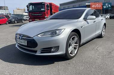 Лифтбек Tesla Model S 2013 в Киеве