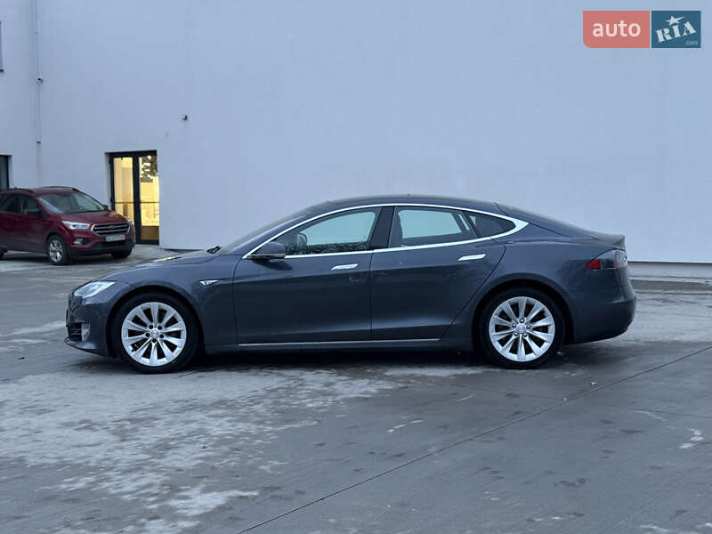 Лифтбек Tesla Model S 2016 в Луцке фото 18 Лифтбек Tesla Model S 2016 в Луцке