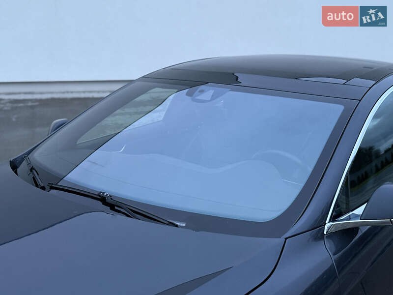 Лифтбек Tesla Model S 2016 в Луцке фото 26 Лифтбек Tesla Model S 2016 в Луцке
