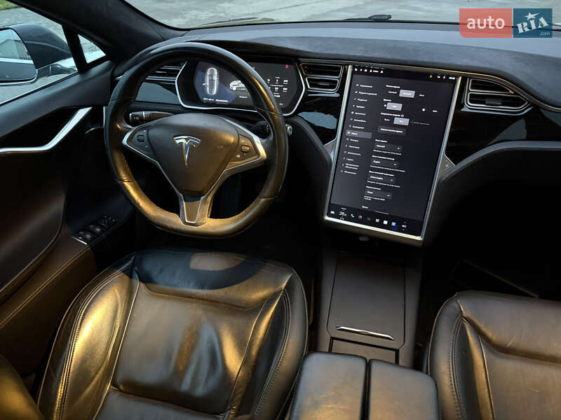Лифтбек Tesla Model S 2016 в Луцке фото 33 Лифтбек Tesla Model S 2016 в Луцке