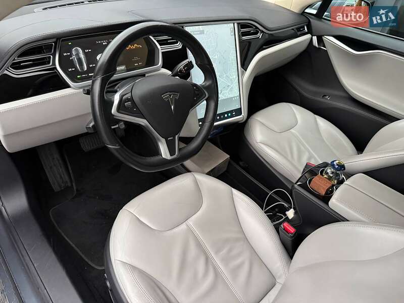 Лифтбек Tesla Model S 2014 в Ровно фото 27 Лифтбек Tesla Model S 2014 в Ровно