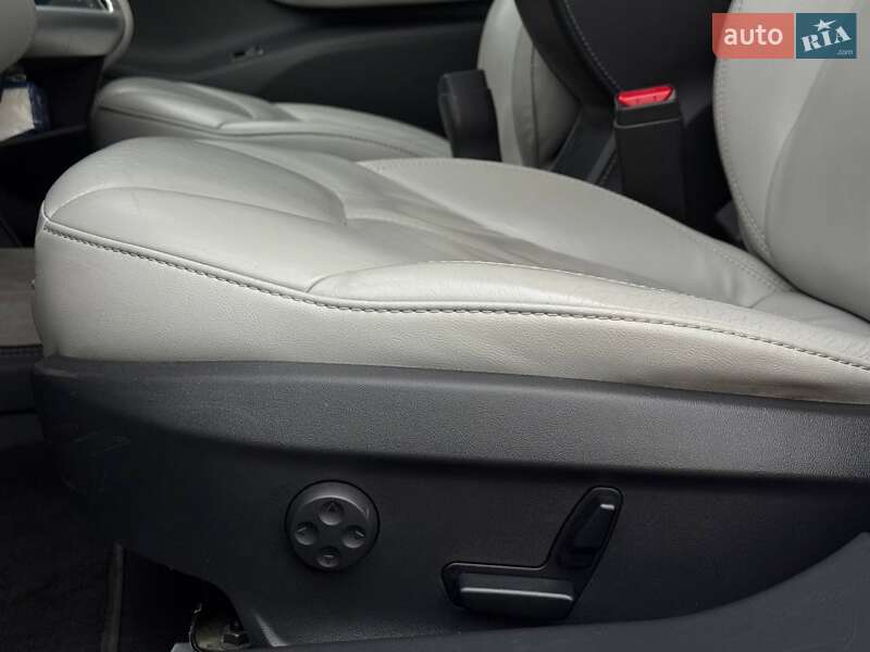 Лифтбек Tesla Model S 2014 в Ровно фото 30 Лифтбек Tesla Model S 2014 в Ровно