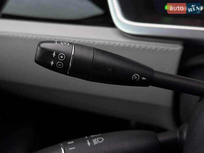 Лифтбек Tesla Model S 2014 в Ровно фото 36 Лифтбек Tesla Model S 2014 в Ровно