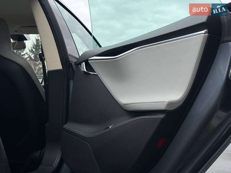 Лифтбек Tesla Model S 2014 в Ровно фото 54 Лифтбек Tesla Model S 2014 в Ровно