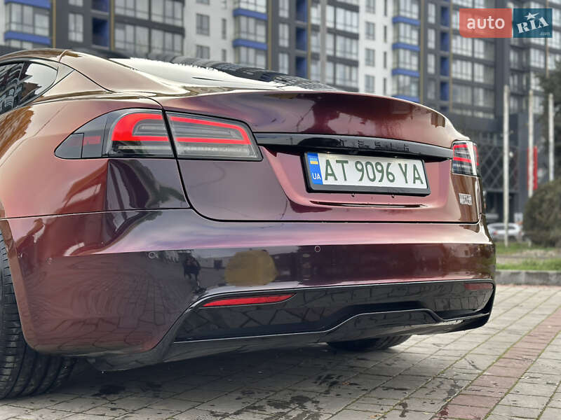 Лифтбек Tesla Model S 2021 в Ивано-Франковске