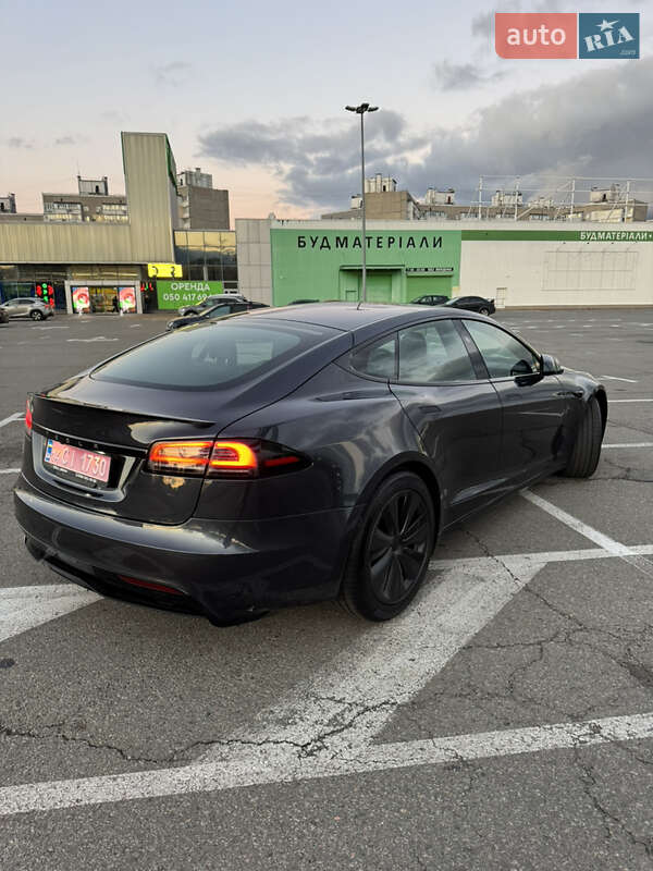 Лифтбек Tesla Model S 2023 в Киеве фото 8 Лифтбек Tesla Model S 2023 в Киеве