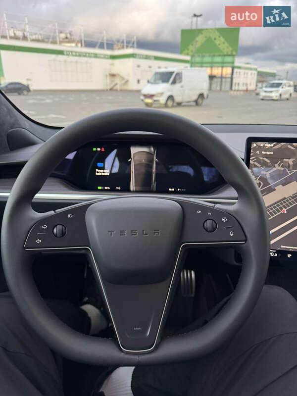 Лифтбек Tesla Model S 2023 в Киеве фото 14 Лифтбек Tesla Model S 2023 в Киеве