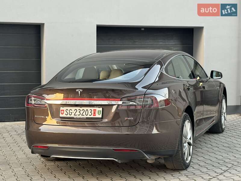 Лифтбек Tesla Model S 2014 в Тернополе фото 7 Лифтбек Tesla Model S 2014 в Тернополе