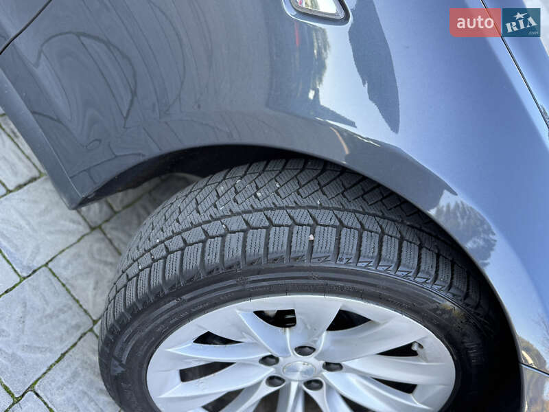 Ліфтбек Tesla Model S 2015 в Рівному