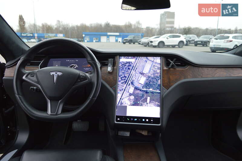 Лифтбек Tesla Model S 2020 в Киеве