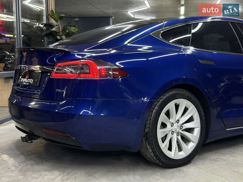 Лифтбек Tesla Model S 2016 в Одессе фото 17 Лифтбек Tesla Model S 2016 в Одессе