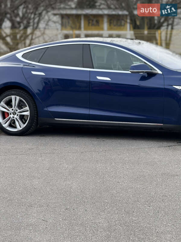 Лифтбек Tesla Model S 2015 в Александрие фото 28 Лифтбек Tesla Model S 2015 в Александрие