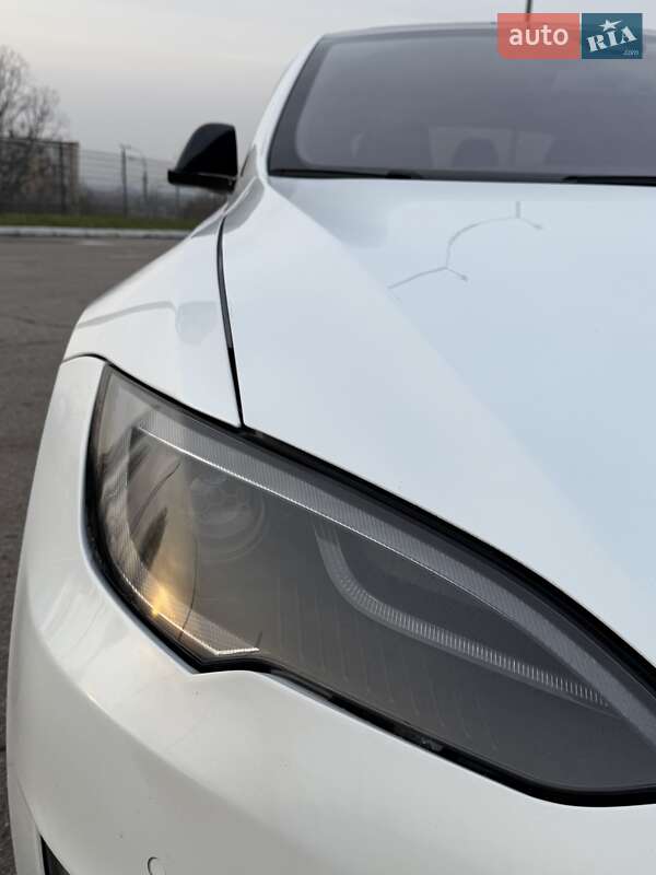 Ліфтбек Tesla Model S 2015 в Харкові