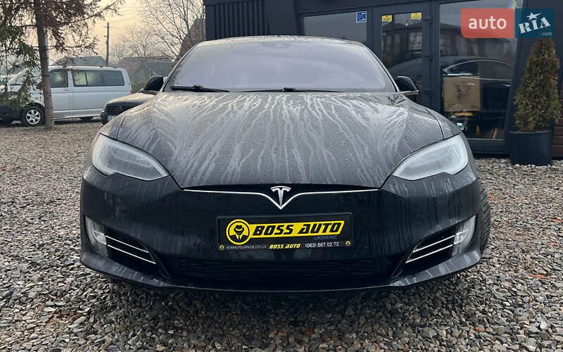 Лифтбек Tesla Model S 2016 в Коломые