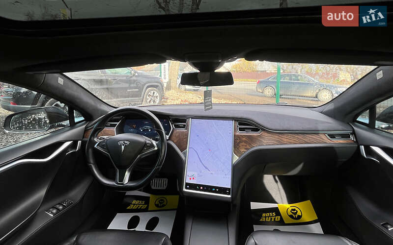 Лифтбек Tesla Model S 2016 в Коломые